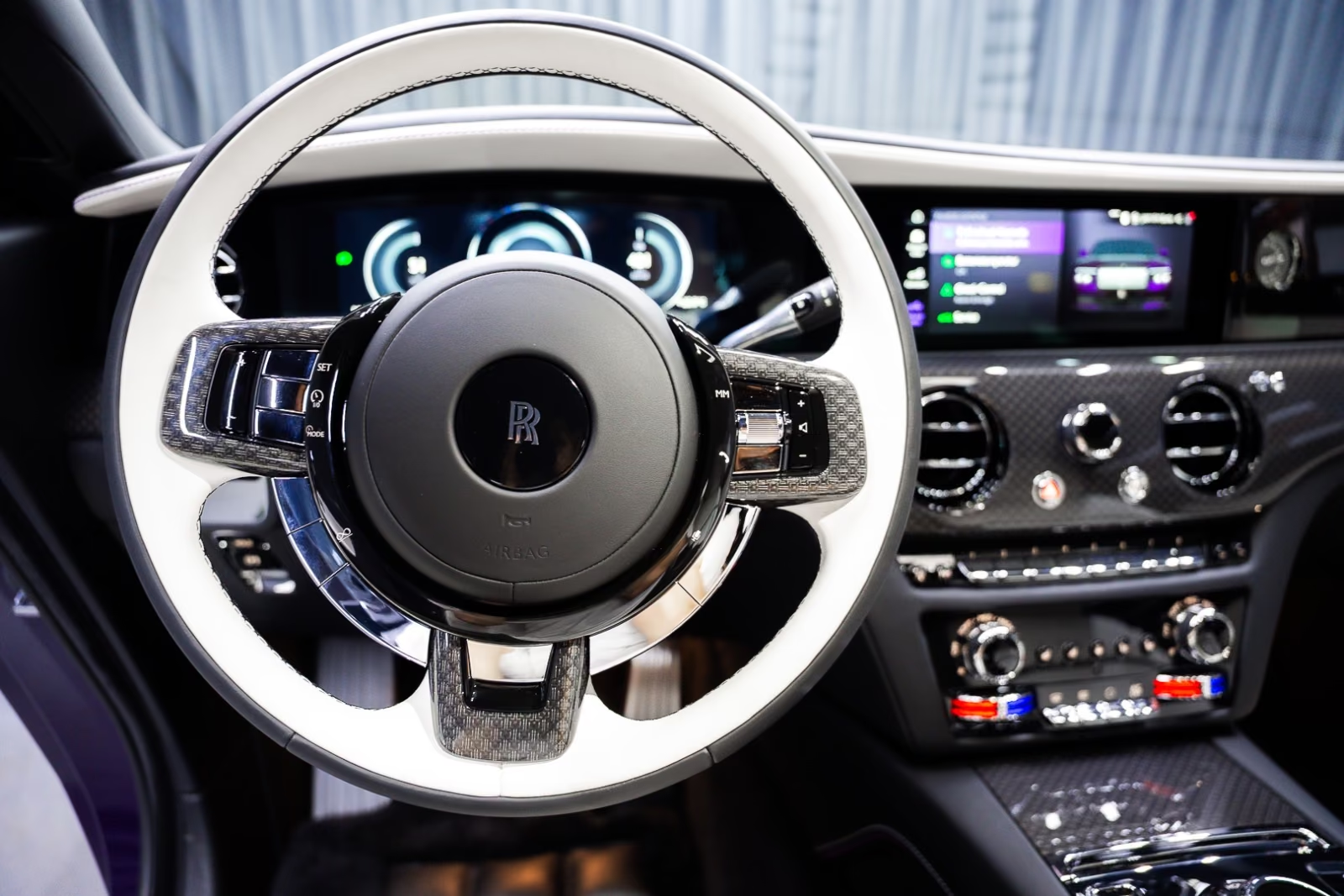 Rolls Royce Spectre Black Badge, Shooting Star 2026, фиолетовый, фото 21