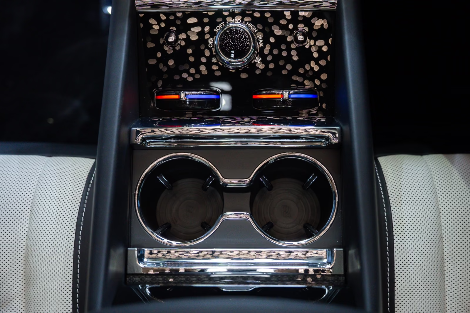 Rolls Royce Spectre Black Badge, Shooting Star 2026, фиолетовый, фото 24