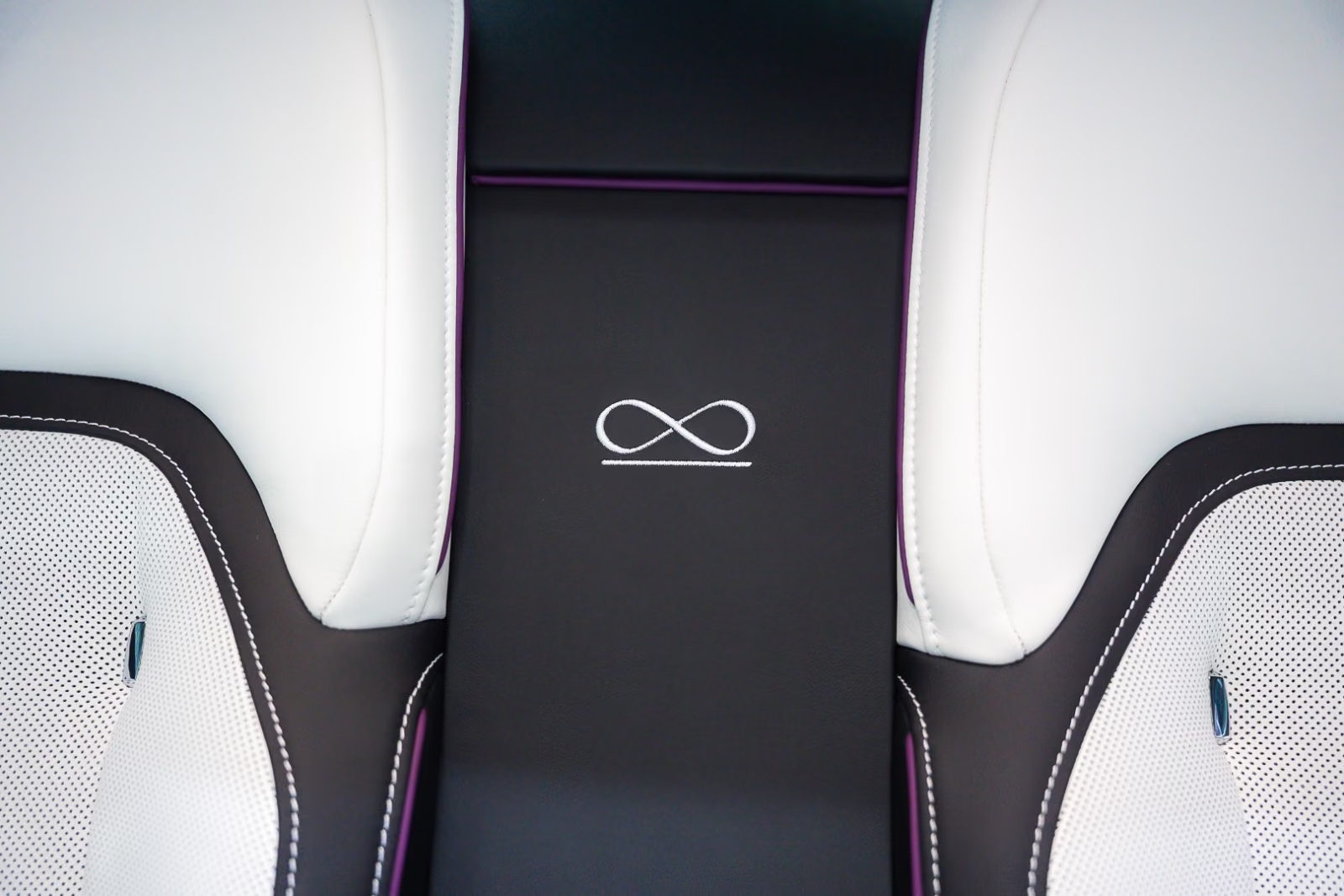 Rolls Royce Spectre Black Badge, Shooting Star 2026, фиолетовый, фото 26