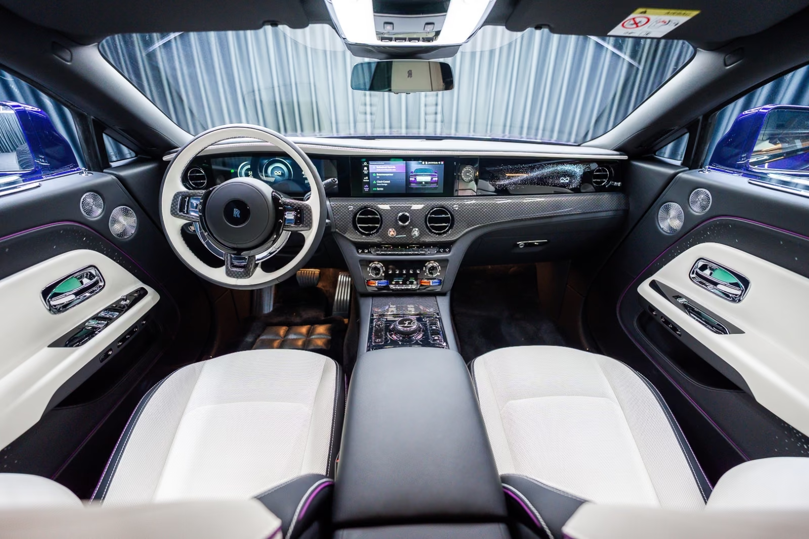 Выбор покупателей — Rolls Royce Spectre Black Badge, Shooting Star 2026 0.0 л 659 л.с Электричество, пробег 20 км, Фиолетовый, привезён из Германия, доставка по РФ, фото 6
