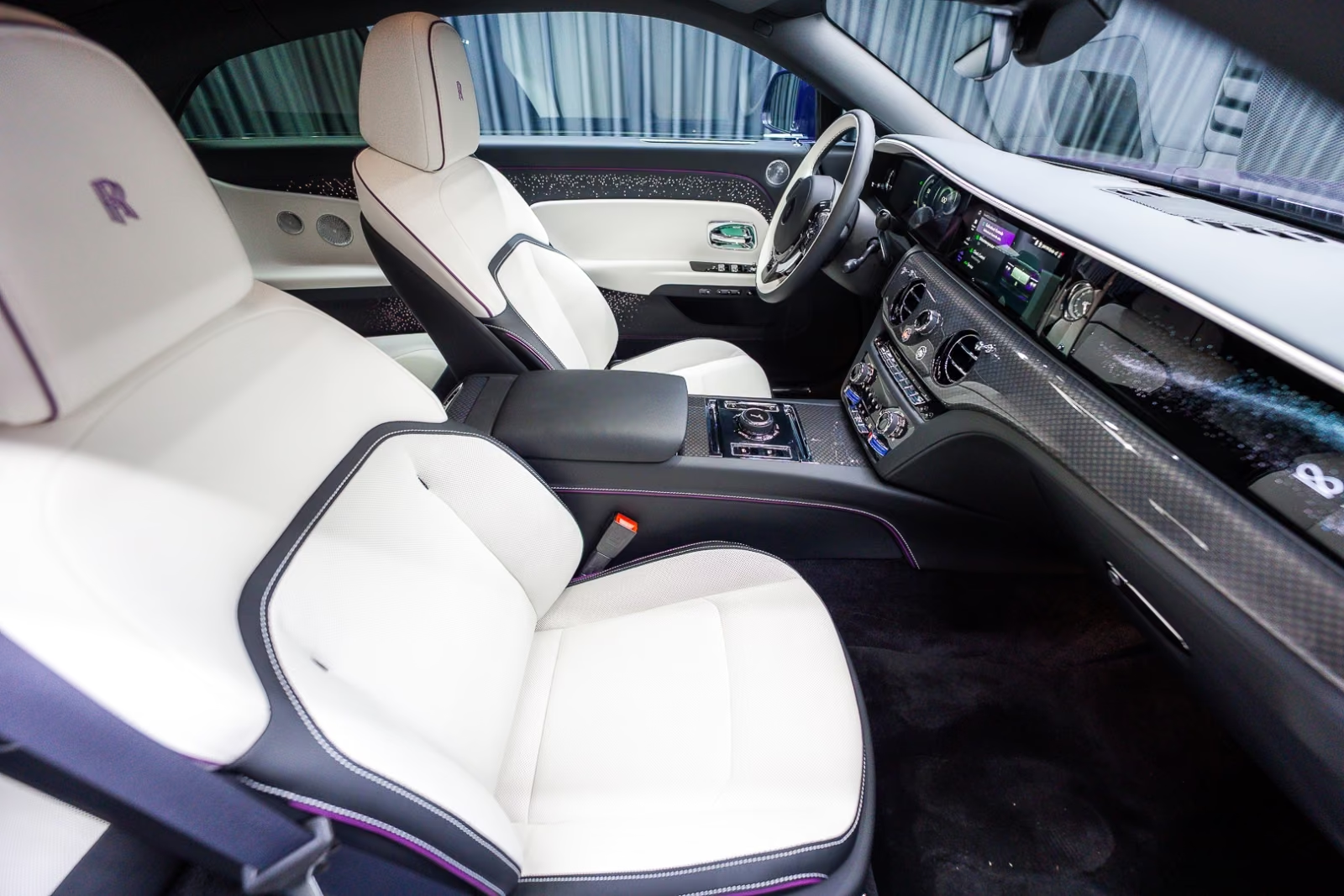 Rolls Royce Spectre Black Badge, Shooting Star 2026, фиолетовый, фото 32