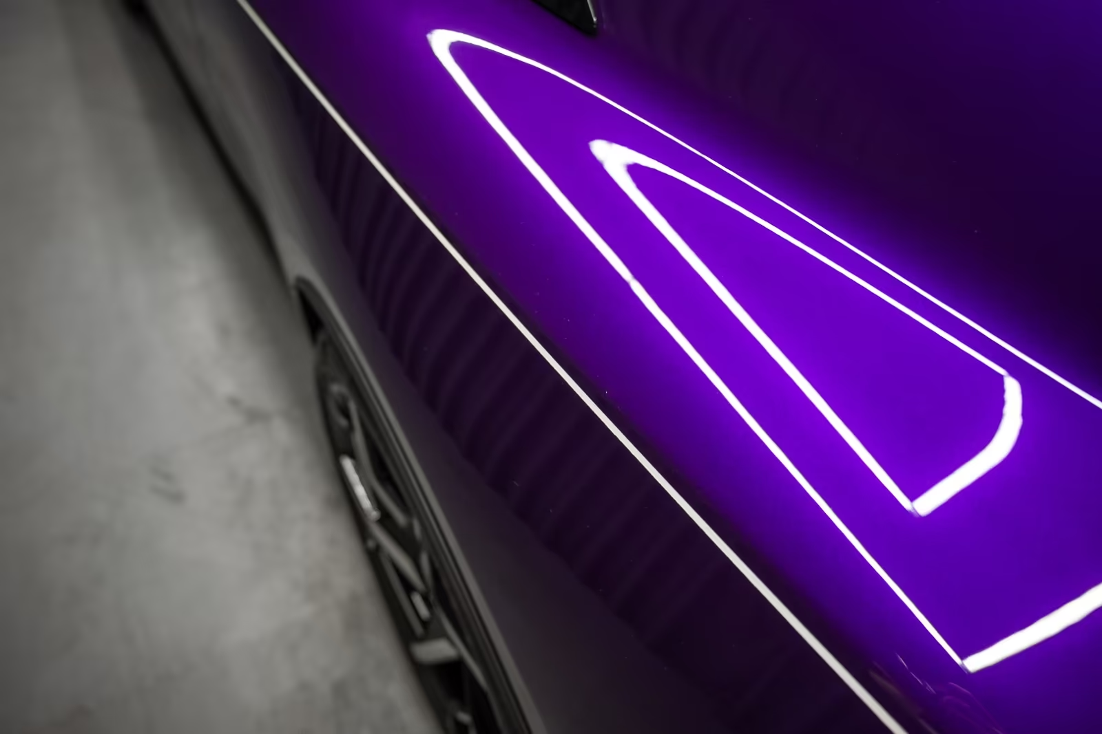 Rolls Royce Spectre Black Badge, Shooting Star 2026, фиолетовый, фото 33