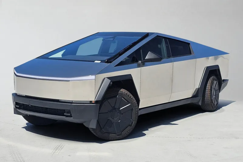 Tesla Cybertruck 2WD, Crew Cab