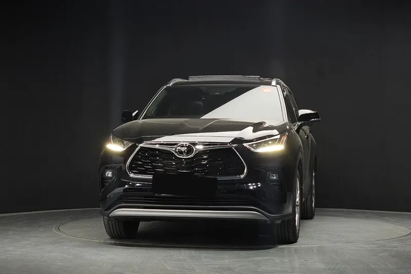 Toyota Highlander 2.5 Hybrid, Platinum 2026 2.5 л 243 л.с Гибрид, новый авто, Полный привод, Автомат, цвет Чёрный, страна-производитель — Корея Highlander 2.5 Hybrid, Platinum - фото 2