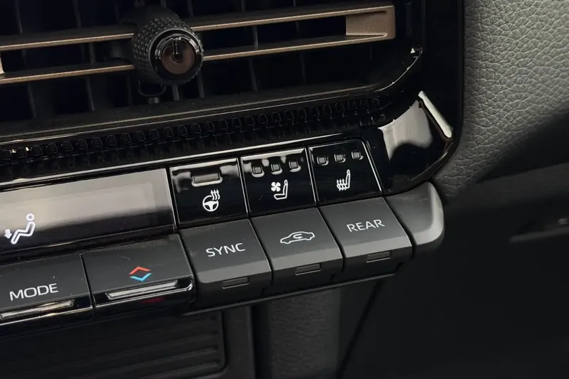 Официальная поставка Toyota Land Cruiser Premium Hybrid, i-FORCE MAX 2026 2.4 л 330 л.с Гибрид, Чёрный, Автомат, Полный привод, привезён из Германия, фото 16
