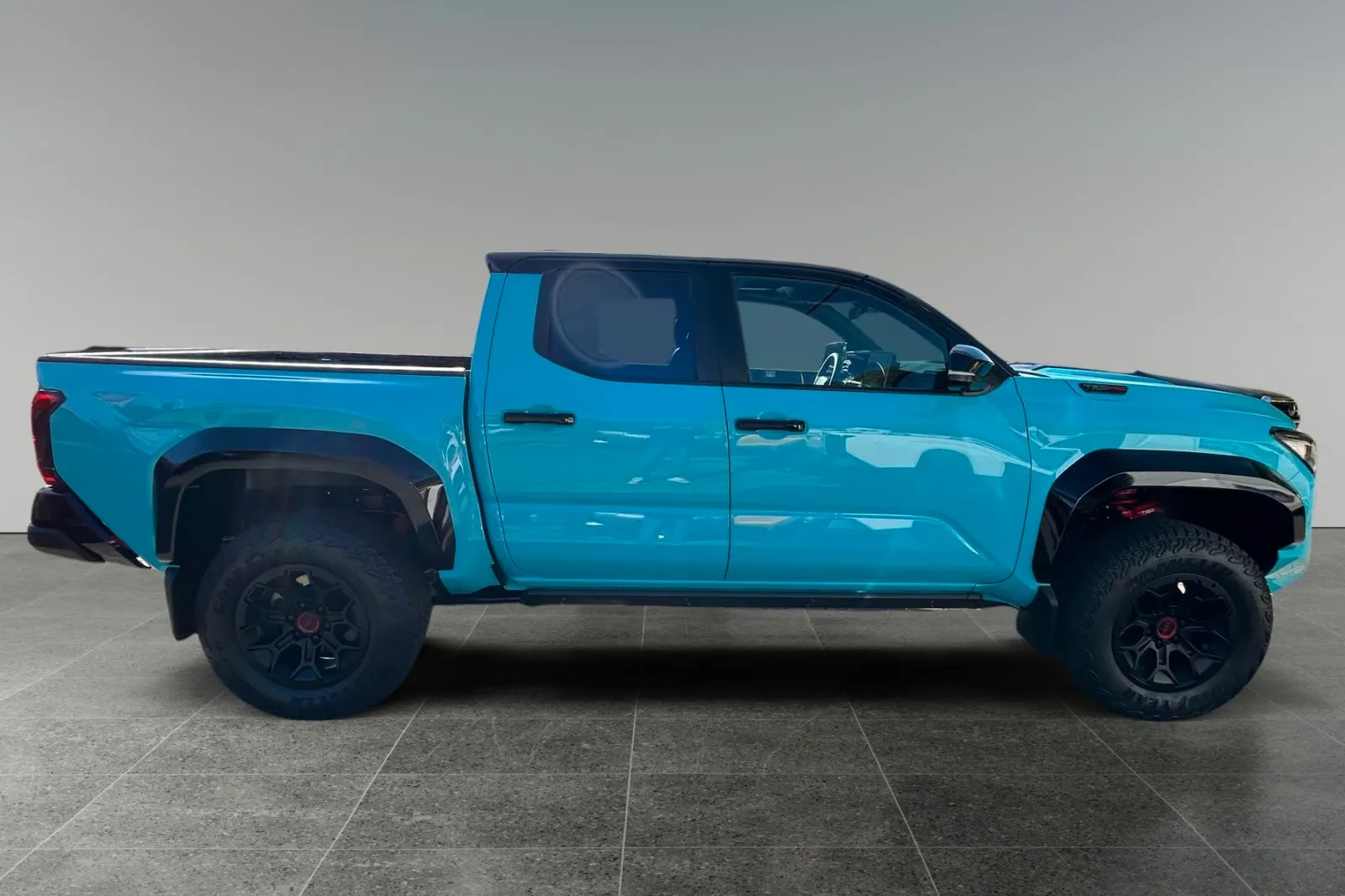 Новый Toyota Tacoma Hybrid TRD Pro 2026 2.4 л 326 л.с Гибрид: Полный привод, Синий, коробка — Автомат, привезён из Канада, доставка по регионам, фото 5