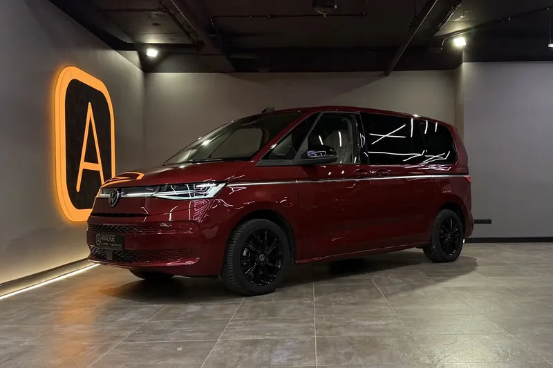 Купить Volkswagen Multivan T7 Highline 2024 1.4 л 150 л.с Гибрид, Красный, Полуавтомат, Передний привод — авто из Германия, с доставкой по всей России, фото 3