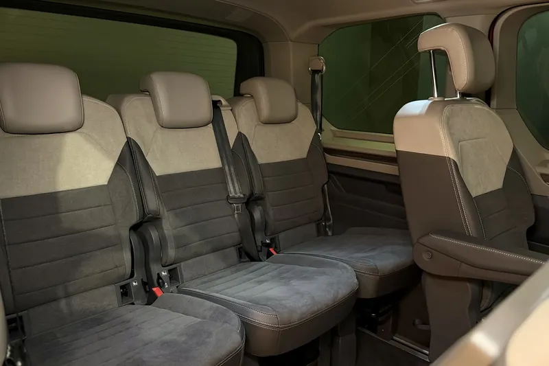 Volkswagen Multivan T7 Highline 2024 1.4 л 150 л.с Гибрид, пробег 28 474 км, Красный цвет, коробка Полуавтомат, привод Передний привод, авто из Германия, фото 15