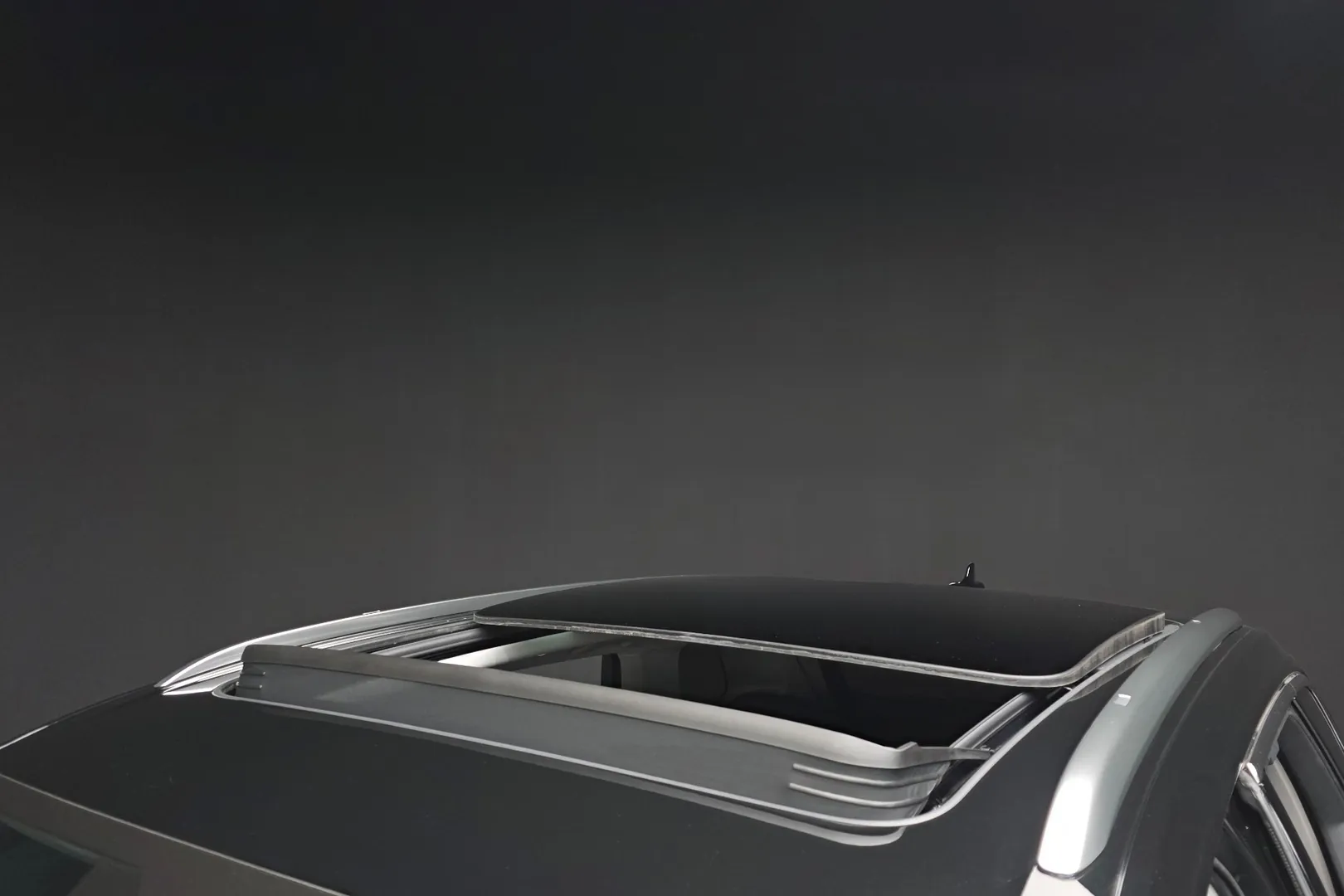 Доступен к заказу Volkswagen Touareg TDI Prestige 2025 3.0 л 286 л.с Дизель: Чёрный, коробка Автомат, привод Полный привод, осмотр и тест-драйв в Москве