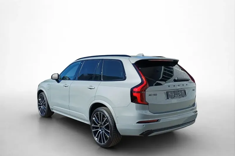 Купить Volvo XC90 T8 Ultra Black Edition, Plug-in Hybrid AWD 2026 2.0 л 407 л.с Гибрид, Серый, Автомат, Полный привод — авто из Германия, с доставкой по всей России, фото 3