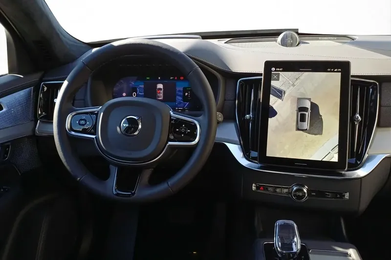 Автомобиль Volvo XC90 T8 Ultra Black Edition, Plug-in Hybrid AWD 2026 2.0 л 407 л.с Гибрид, Серый, пробег 10 км, производство — Германия, доставка по РФ, фото 9