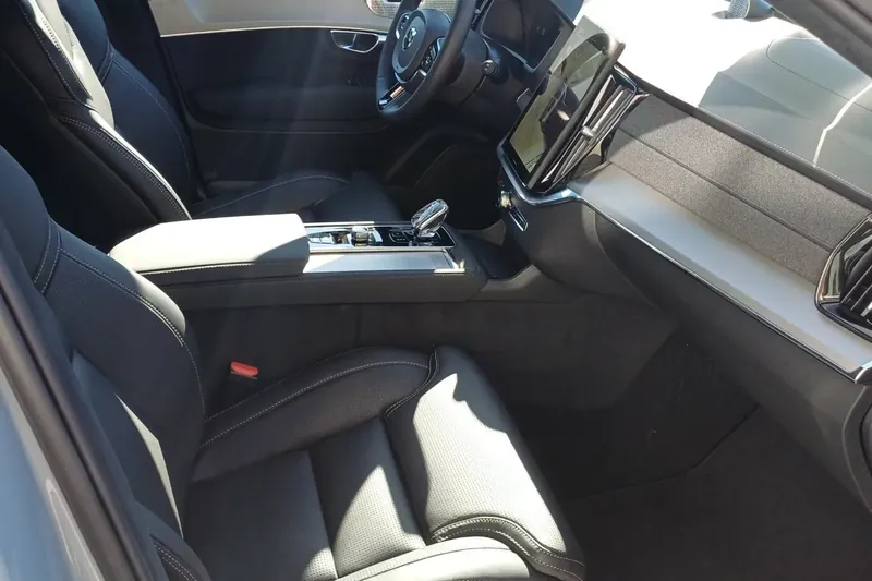 Volvo XC90 T8 Ultra Black Edition, Plug-in Hybrid AWD 2026 2.0 л 407 л.с Гибрид, пробег 10 км, Серый, Полный привод, Автомат, авто из Германия, доставка по РФ, фото 11