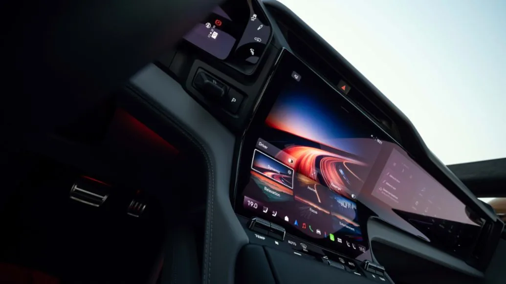 Салон Porsche Cayenne Turbo Electric